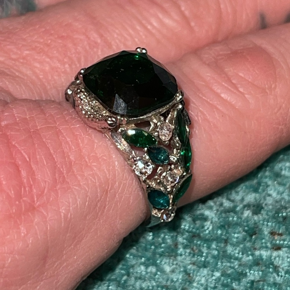 925 Silver Green CZ Stone Bird Ring  Statement Piece Estate